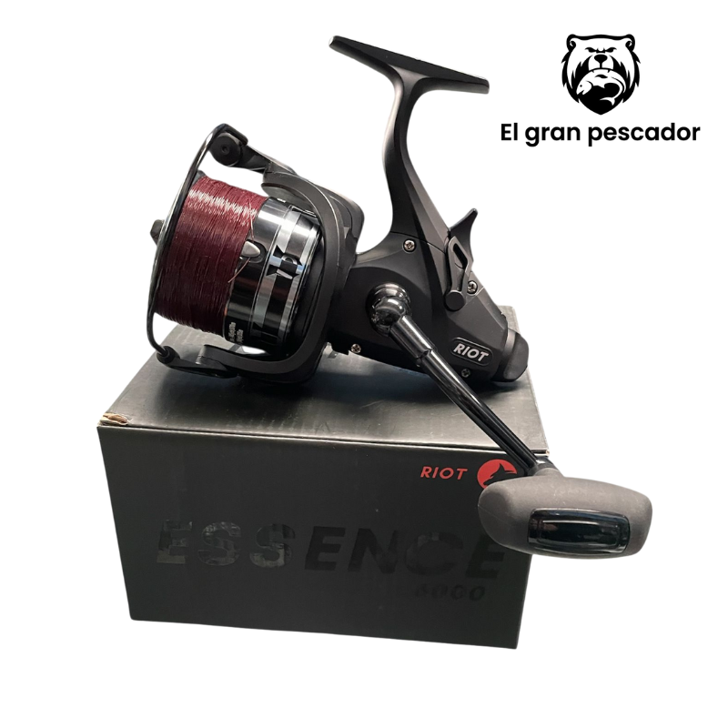 Carrete Riot Essence 6000 + Hilo Monofilamento Marron